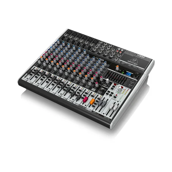 Behringer Xenyx X1832USB Пульт микшерный - 1